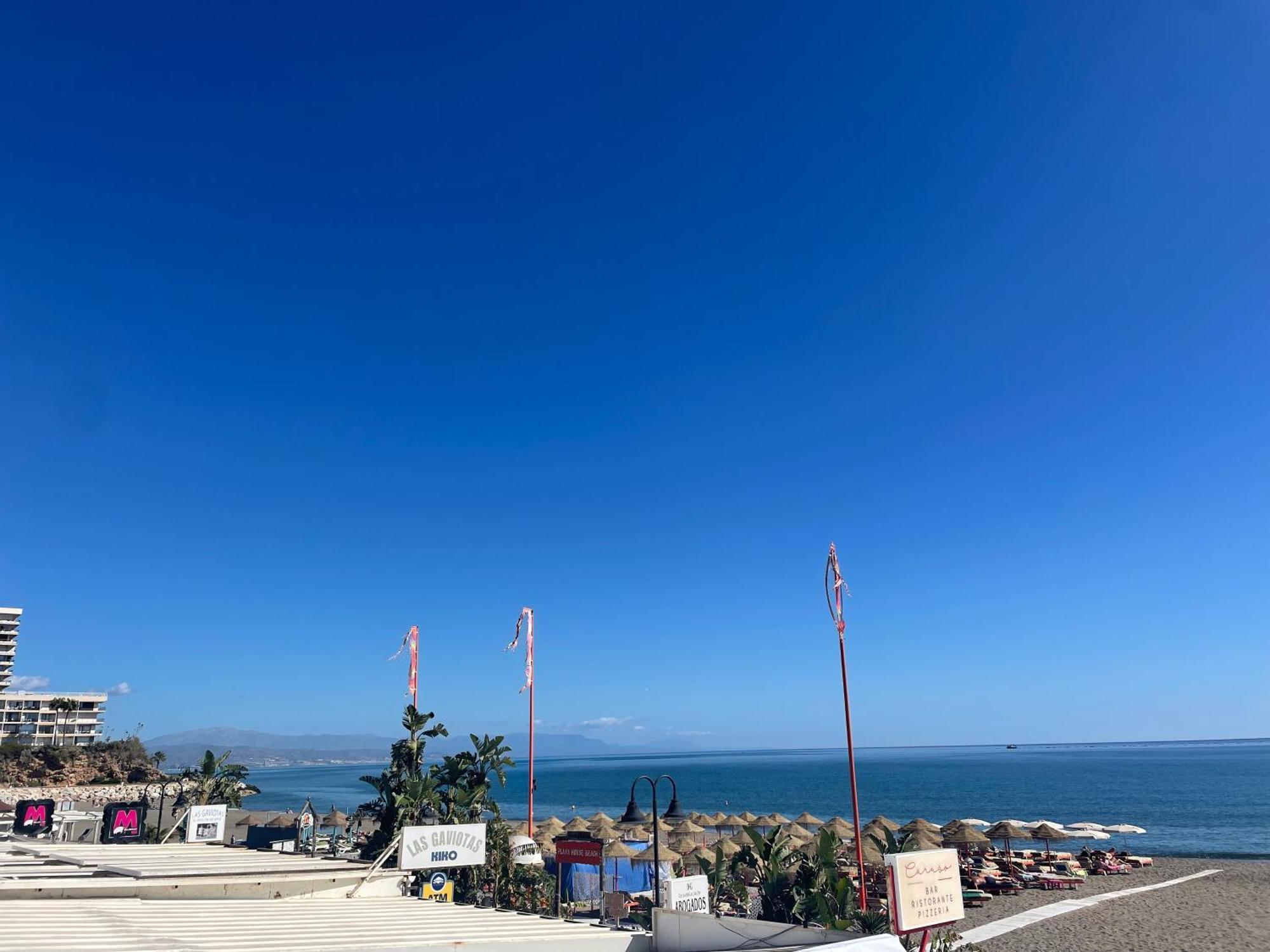 Apartamento Calma Carihuela Beach - 10 Metros De La Playa トレモリノス エクステリア 写真